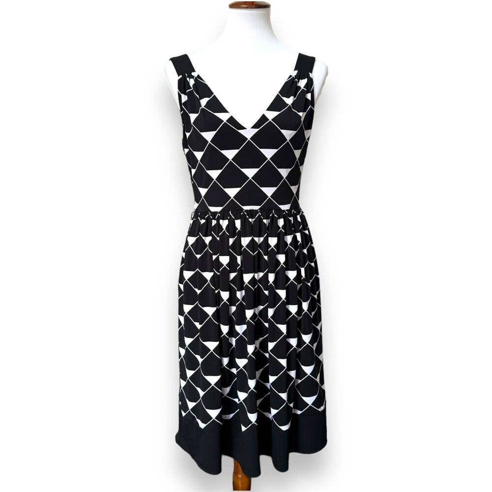 🍀London Times Women’s Black White Geo Print V Neck Dress Size 8